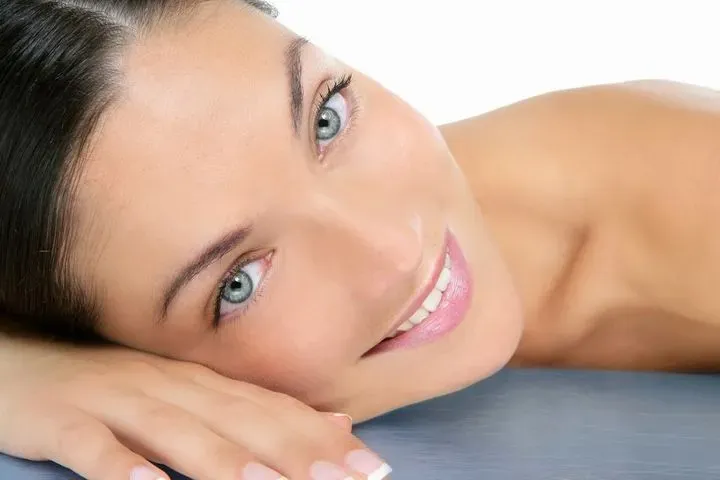 https://cdn.salonspotlight.com/photos/ztiEdDO8cSsh8I7Qj6CL/229a4889-05ef-4358-bd1b-1612f38bdc33_720x720