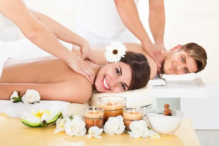 https://cdn.salonspotlight.com/photos/zzGTt9YjFtlU9BASi7Zs/6fa8a363-9cca-4187-b64f-6365a2c6b617_720x720